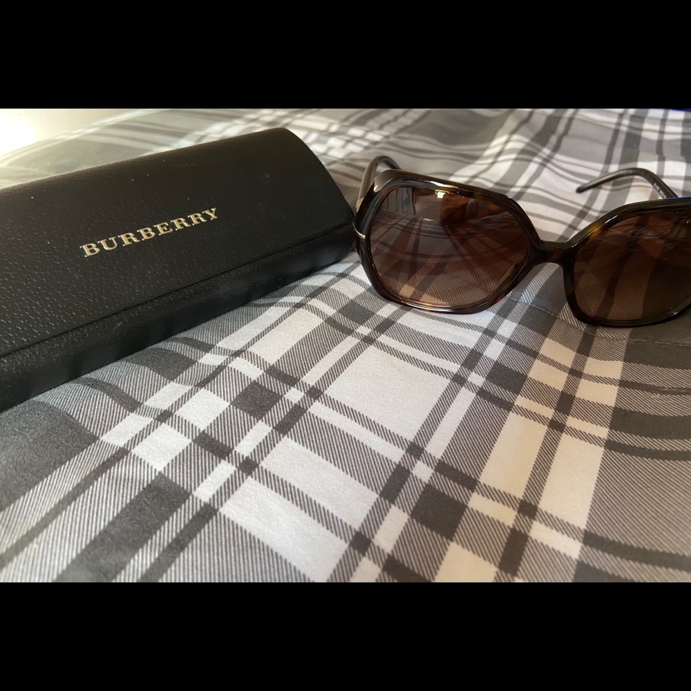 Burberry tortoise oversized sunglasses